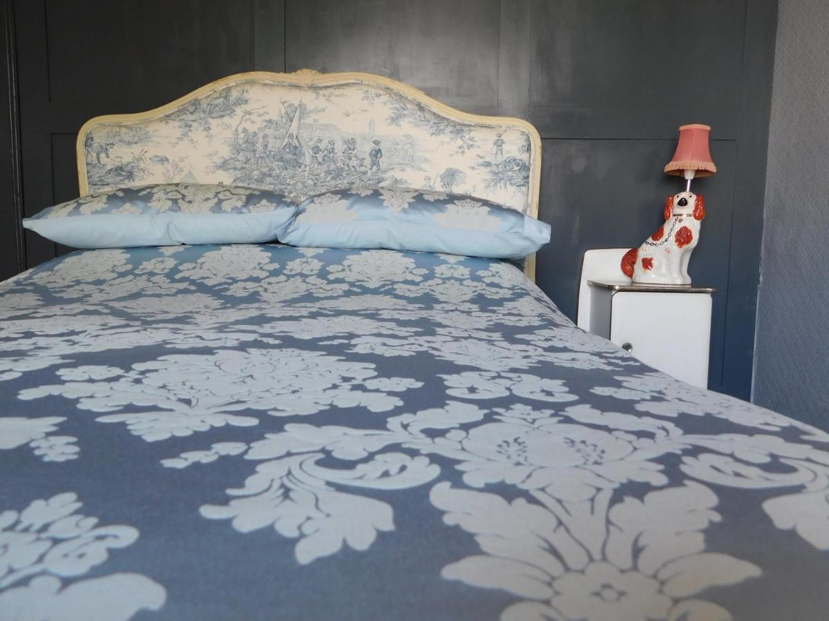 The Bear Bread Bakery B&B, Ensuite Rooms Above The Bakery, Colyton Dış mekan fotoğraf