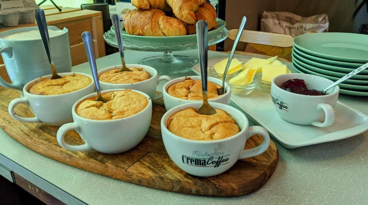 The Bear Bread Bakery B&B, Ensuite Rooms Above The Bakery, Colyton Dış mekan fotoğraf